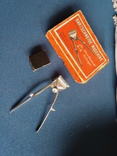 Vintage Bartschneide- Maschine
